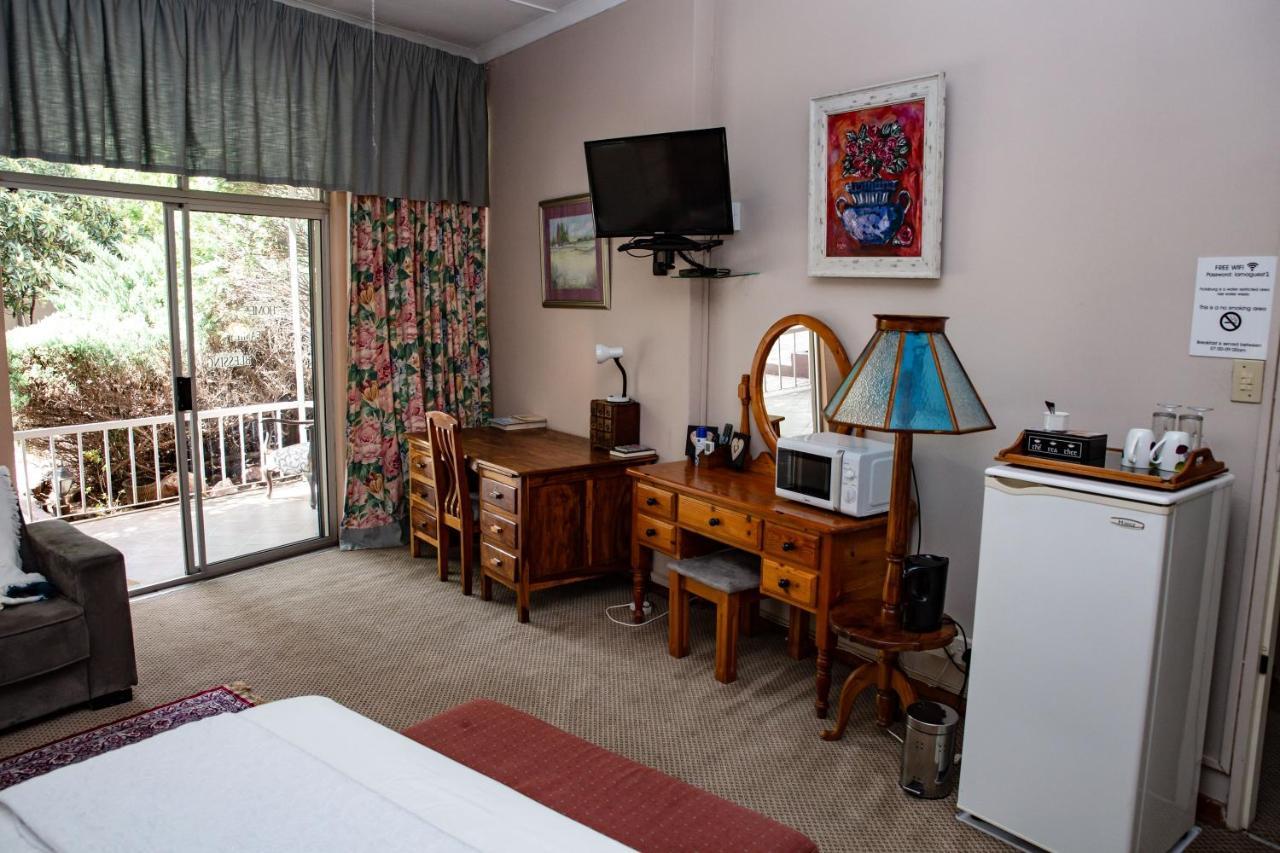 Woodpecker Guesthouse Фиксбург Экстерьер фото