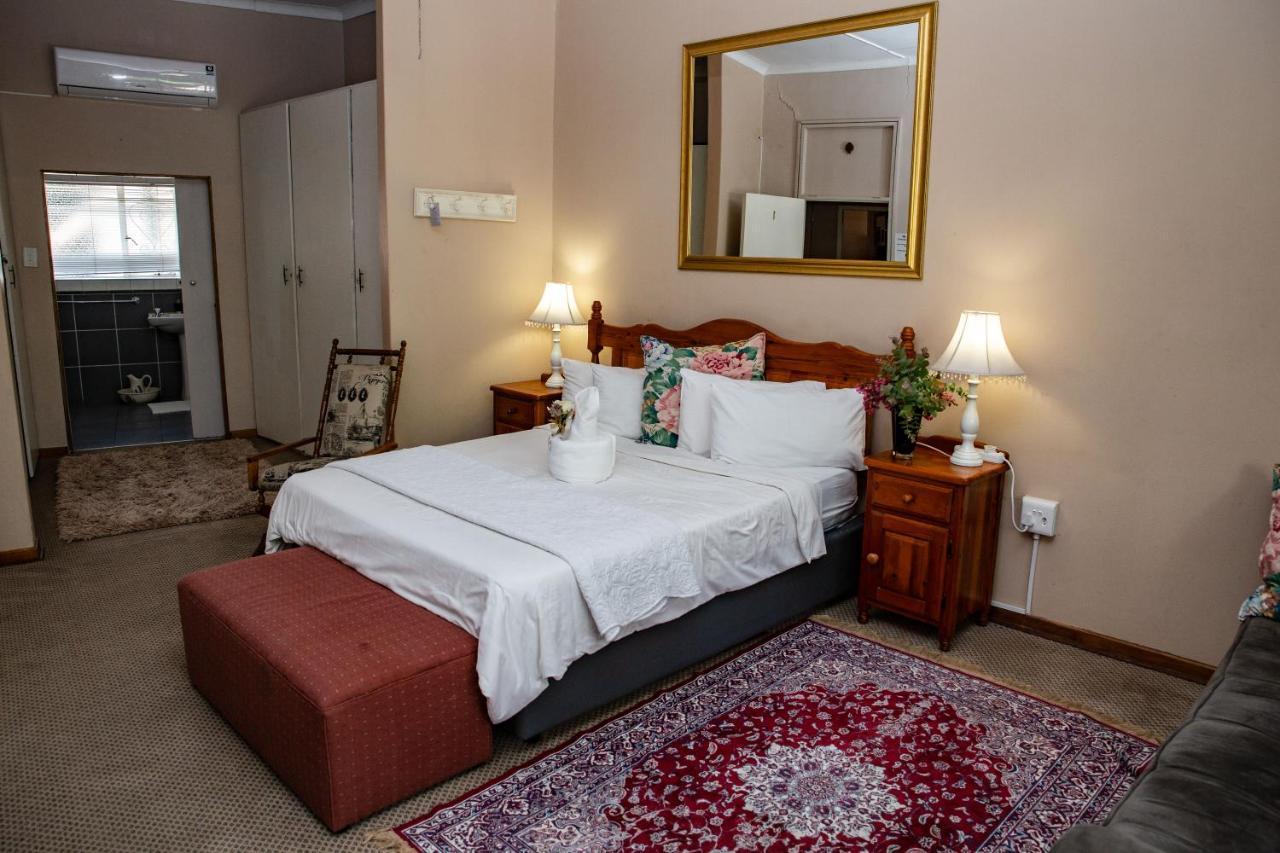 Woodpecker Guesthouse Фиксбург Экстерьер фото