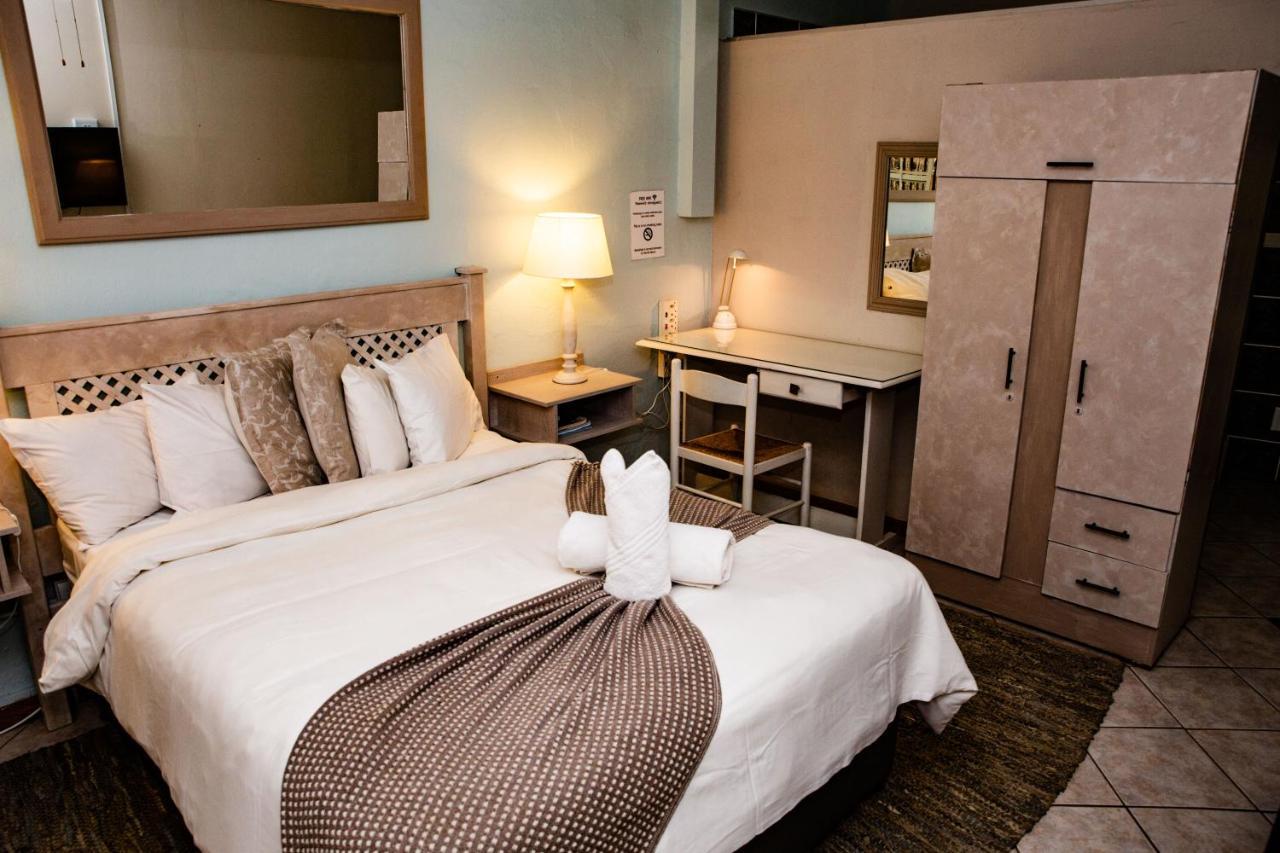 Woodpecker Guesthouse Фиксбург Экстерьер фото