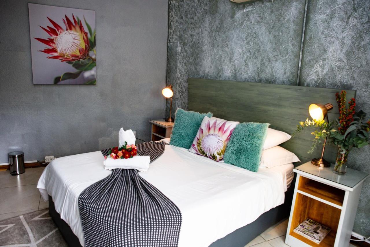 Woodpecker Guesthouse Фиксбург Экстерьер фото