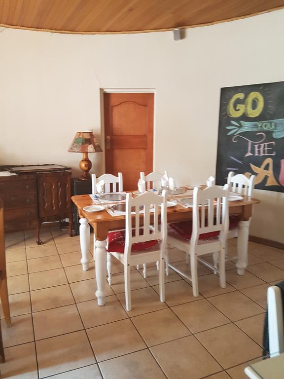 Woodpecker Guesthouse Фиксбург Экстерьер фото
